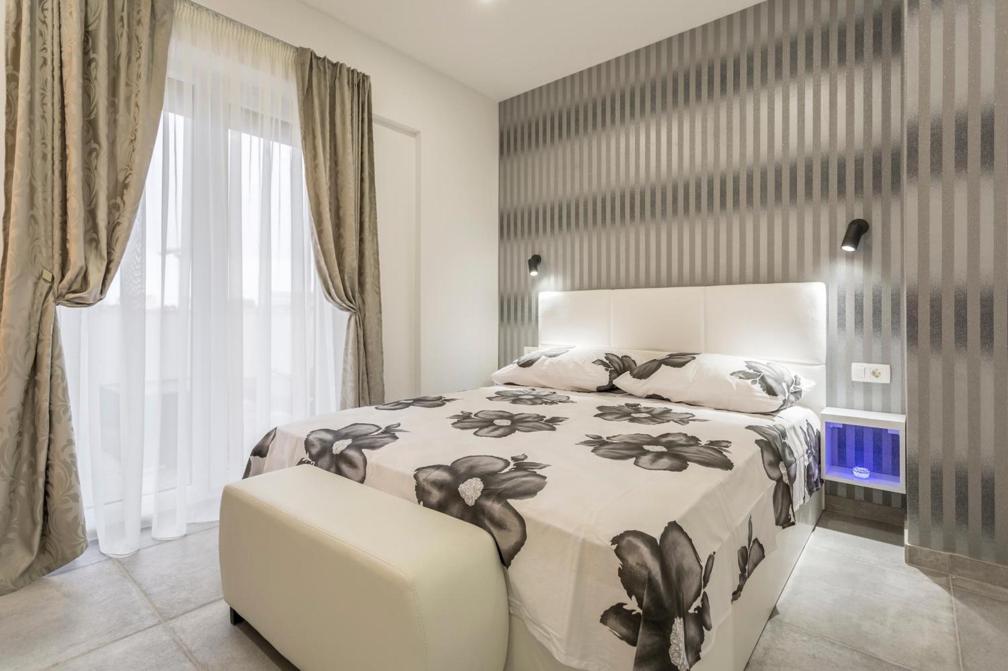 Holiday Apartments Stobrec 2 Split Buitenkant foto
